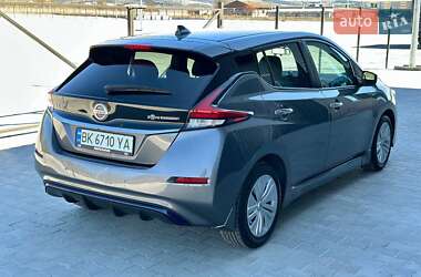 Хетчбек Nissan Leaf 2021 в 