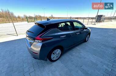 Хэтчбек Nissan Leaf 2021 в 