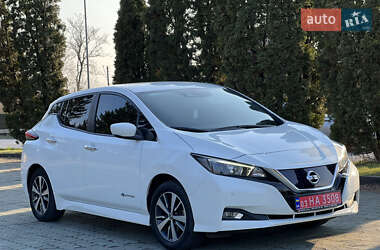 Хетчбек Nissan Leaf 2018 в Дубні