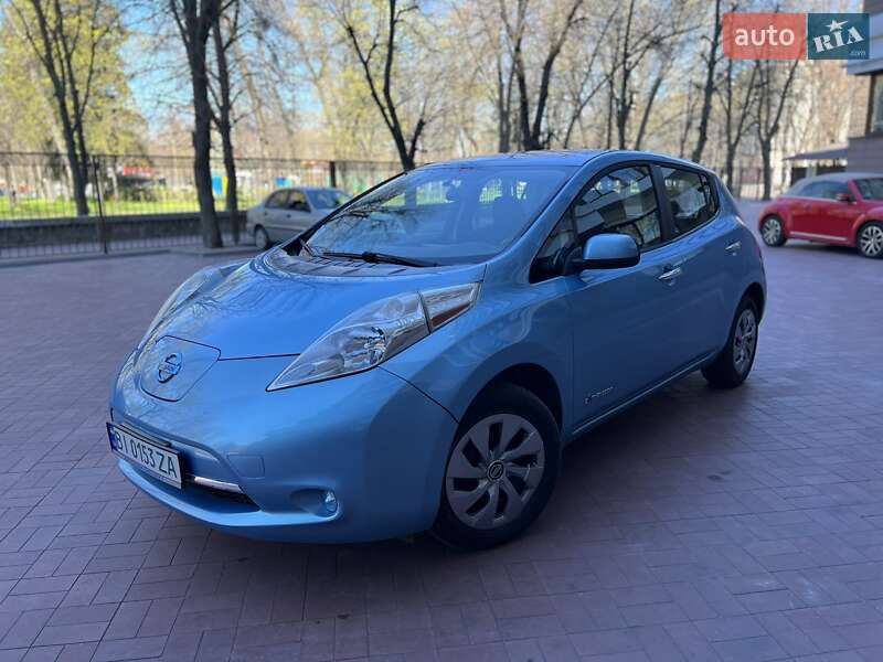 Хэтчбек Nissan Leaf 2015 в Кременчуге фото 2 Хэтчбек Nissan Leaf 2015 в Кременчуге