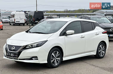 Хэтчбек Nissan Leaf 2021 в 