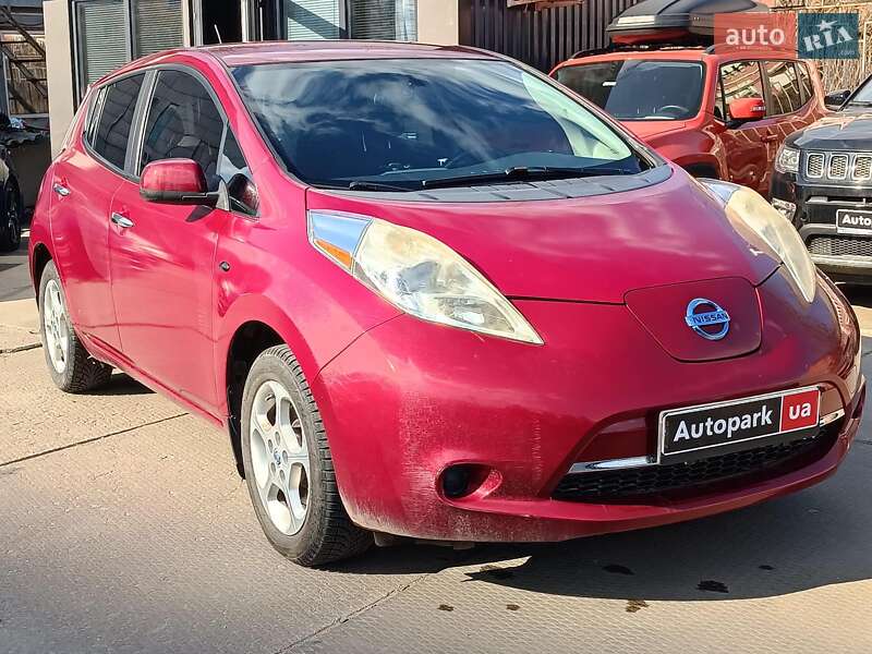 Хэтчбек Nissan Leaf 2015 в Харькове