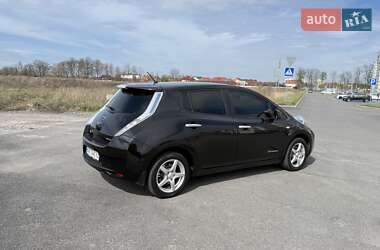 Хэтчбек Nissan Leaf 2014 в 