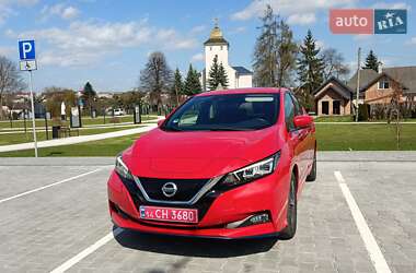Хэтчбек Nissan Leaf 2019 в 