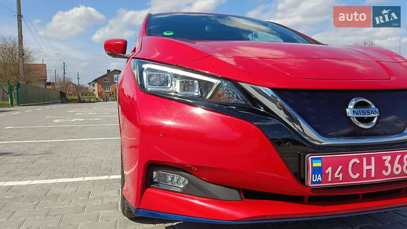 Хэтчбек Nissan Leaf 2019 в Львове