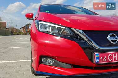 Хэтчбек Nissan Leaf 2019 в 