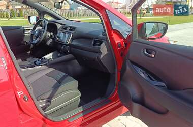 Хэтчбек Nissan Leaf 2019 в 