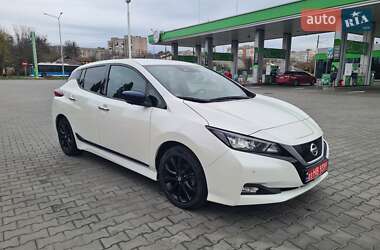 Хэтчбек Nissan Leaf 2019 в 