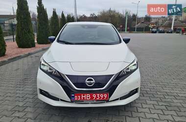 Хэтчбек Nissan Leaf 2019 в 