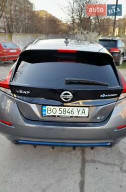 Хэтчбек Nissan Leaf 2018 в 