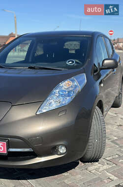 Хэтчбек Nissan Leaf 2017 в 