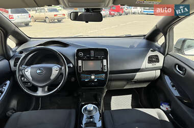 Хэтчбек Nissan Leaf 2014 в 