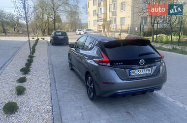 Хетчбек Nissan Leaf 2021 в 