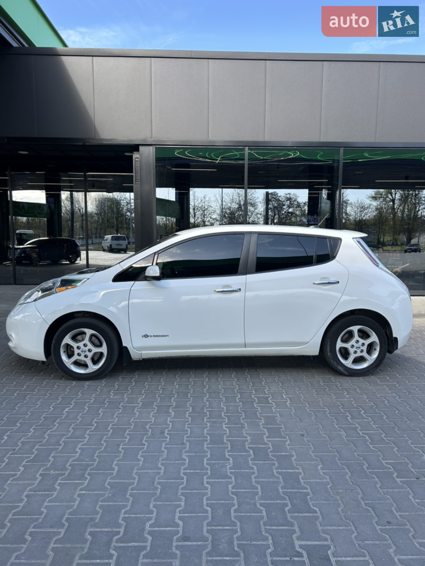 2014 Nissan Leaf - мініатюра 2