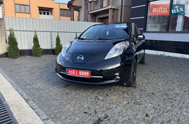 Хэтчбек Nissan Leaf 2014 в 