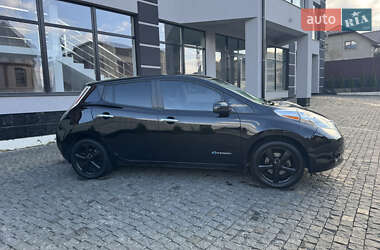 Хэтчбек Nissan Leaf 2014 в 