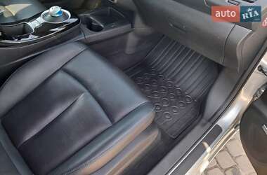 Хэтчбек Nissan Leaf 2016 в 
