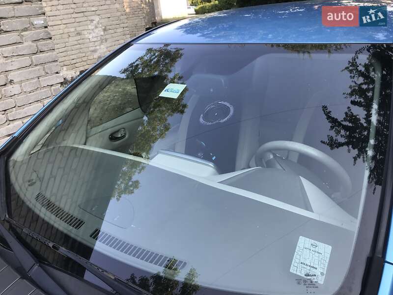 Хетчбек Nissan Leaf 2011 в Львові