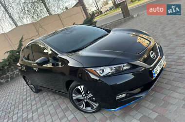 Хэтчбек Nissan Leaf 2021 в 