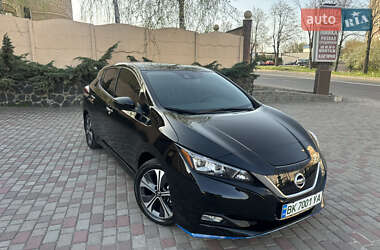 Хэтчбек Nissan Leaf 2021 в 