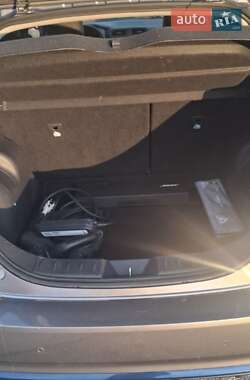 Хэтчбек Nissan Leaf 2019 в 
