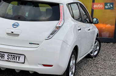 Хэтчбек Nissan Leaf 2013 в 