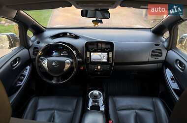 Хэтчбек Nissan Leaf 2014 в 