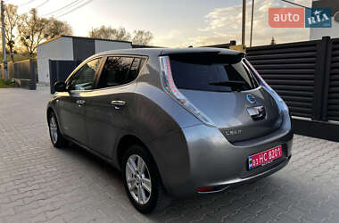 Хэтчбек Nissan Leaf 2014 в 