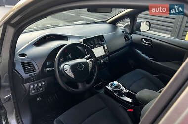 Хэтчбек Nissan Leaf 2014 в 