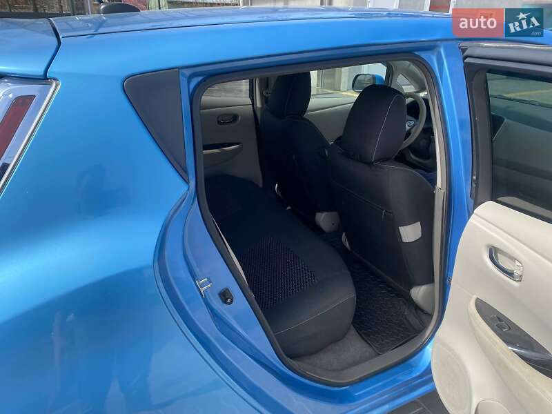 Хэтчбек Nissan Leaf 2011 в Одессе