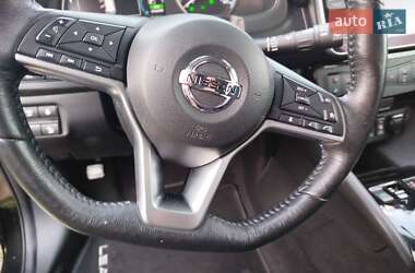 Хетчбек Nissan Leaf 2019 в 
