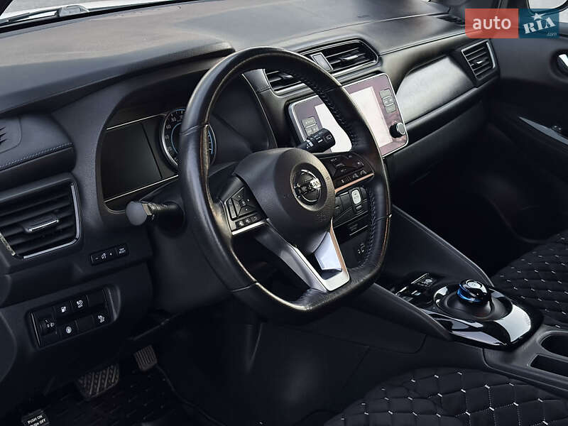 Хэтчбек Nissan Leaf 2019 в Виннице