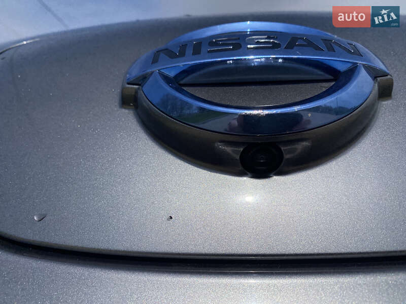Хетчбек Nissan Leaf 2015 в Ланівці