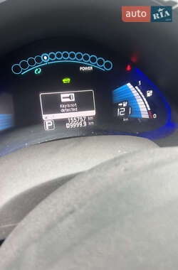 Хэтчбек Nissan Leaf 2014 в 