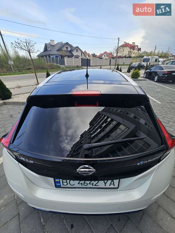 Хэтчбек Nissan Leaf 2018 в Трускавце