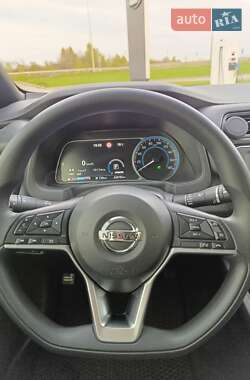 Хэтчбек Nissan Leaf 2021 в 