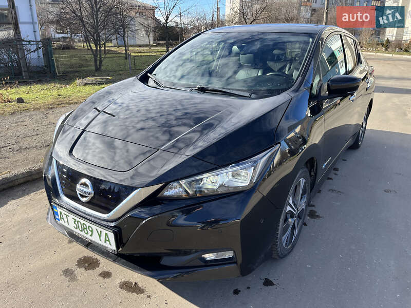 Хетчбек Nissan Leaf 2018 в 