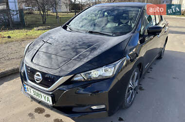 Хетчбек Nissan Leaf 2018 в 