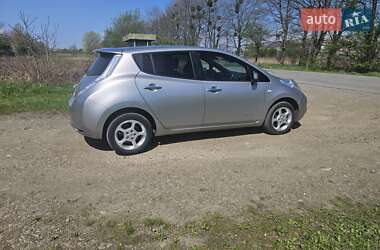 Хэтчбек Nissan Leaf 2016 в 
