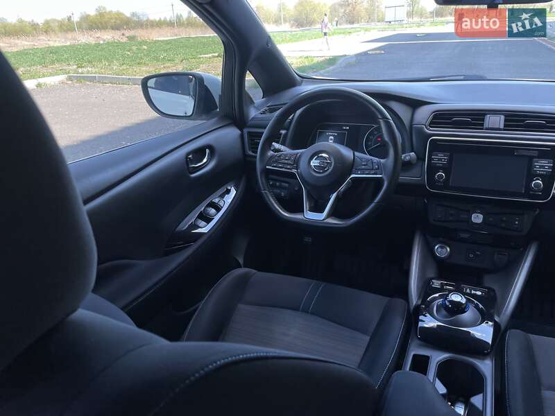 Хетчбек Nissan Leaf 2019 в Тернополі