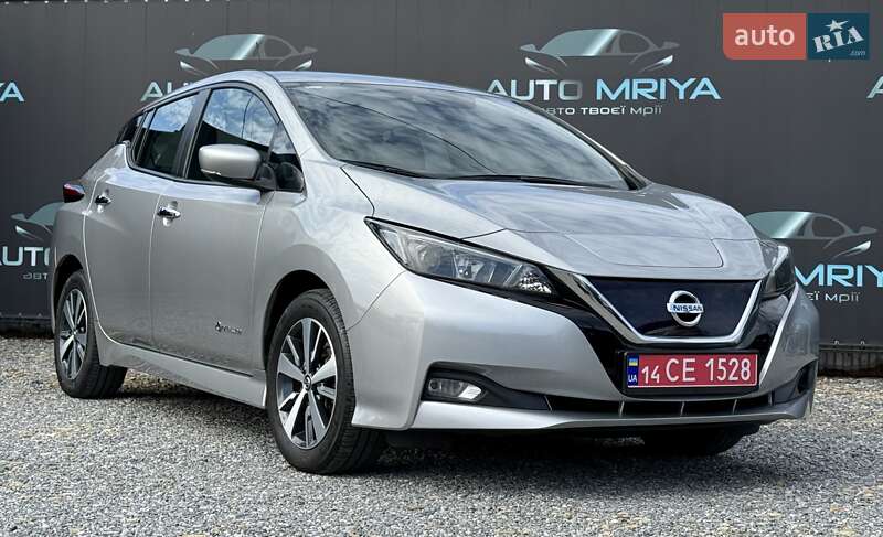 Хетчбек Nissan Leaf 2020 в Самборі