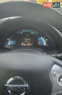 Хэтчбек Nissan Leaf 2017 в 
