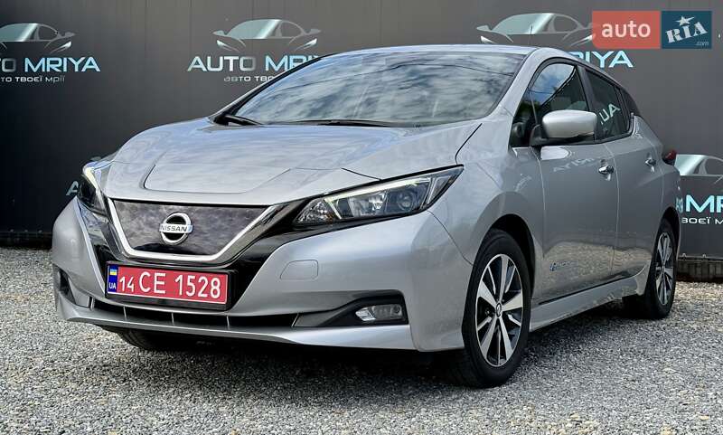 Хетчбек Nissan Leaf 2020 в Самборі