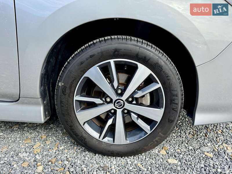 Хетчбек Nissan Leaf 2020 в Самборі