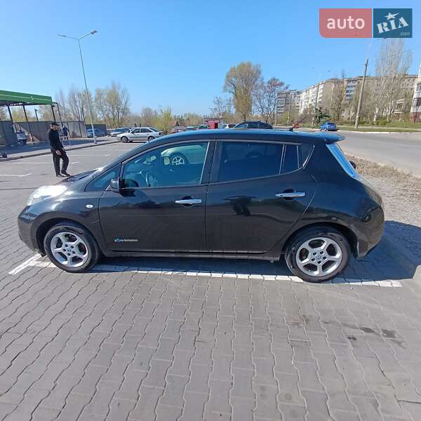 Хетчбек Nissan Leaf 2014 в Петриківці