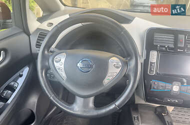 Хэтчбек Nissan Leaf 2017 в 