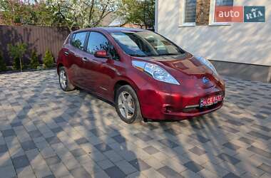 Хэтчбек Nissan Leaf 2014 в 