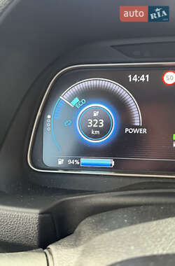 Хэтчбек Nissan Leaf 2019 в 