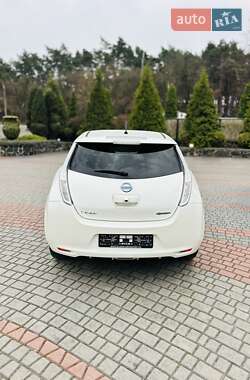 Хэтчбек Nissan Leaf 2014 в 