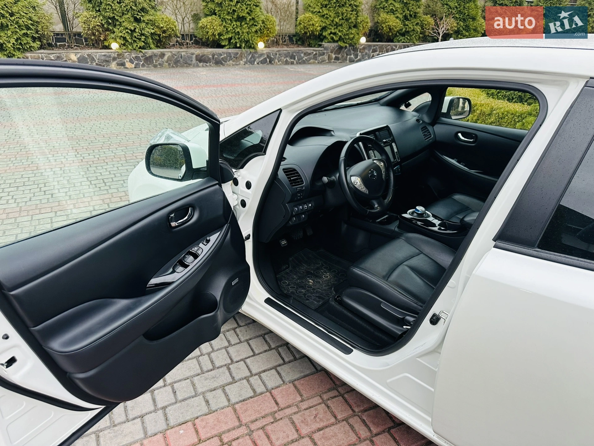 2014 Nissan Leaf - мініатюра 16